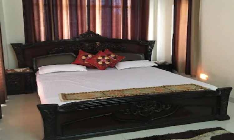1 x Premium Room